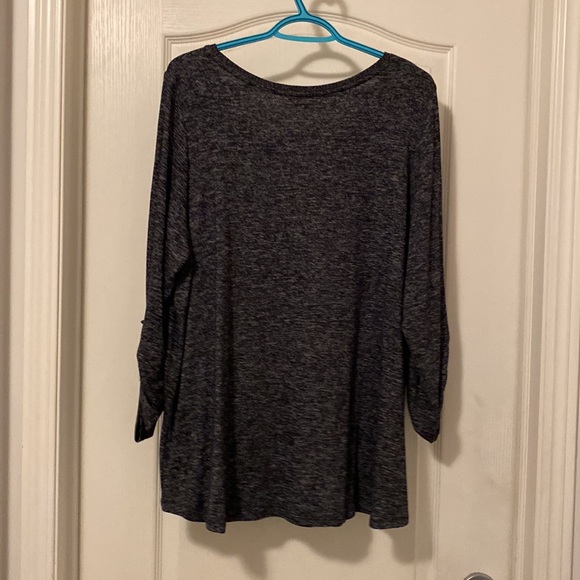 Reitman’s navy top with button up sleeves - Picture 2 of 5